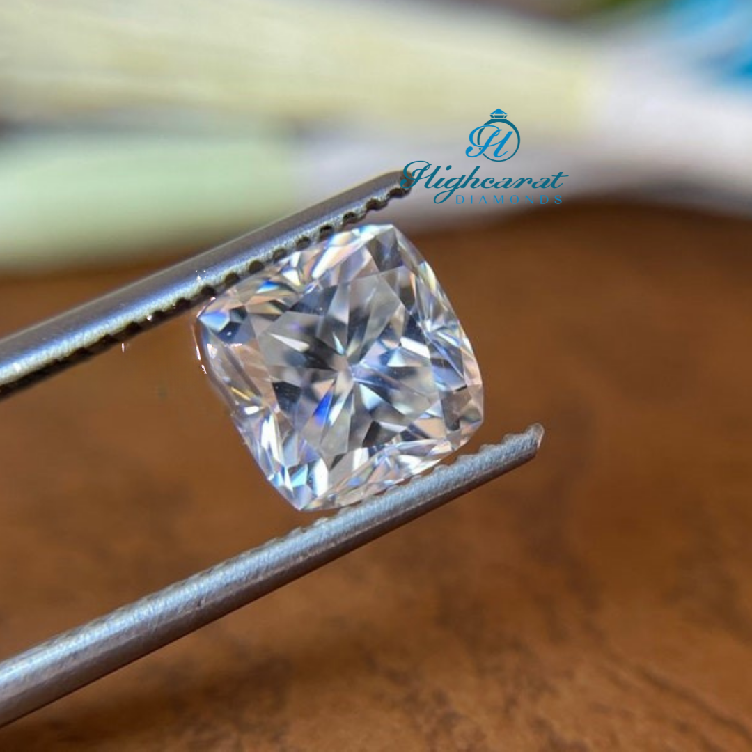 Loose Cushion Antique Diamond showcasing traditional facet structure and polished finish
