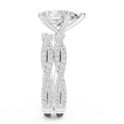 3.23 Carat Pear Cut Lab Grown And 18K Solid Yellow Gold Diamond Accented halo Ring For Women's