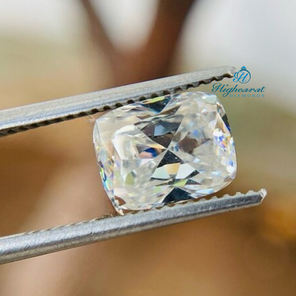 Loose elongated cushion diamond with elegant proportions and brilliant faceting pattern