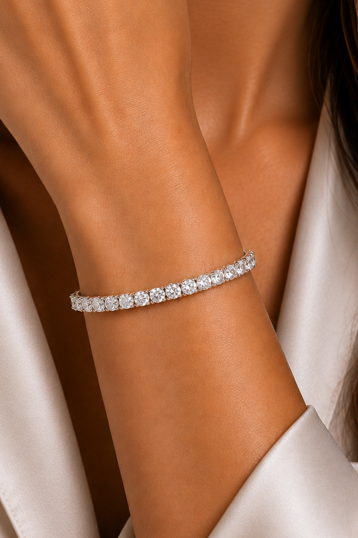 Round Lab Grown Diamond Line Prong Set Bracelet