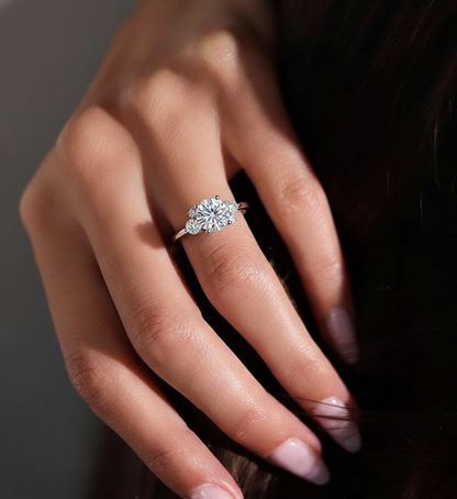 10K Solid White Gold Round Cut Diamond Solitaire Cluster Antique Daily Wear Ring For Her