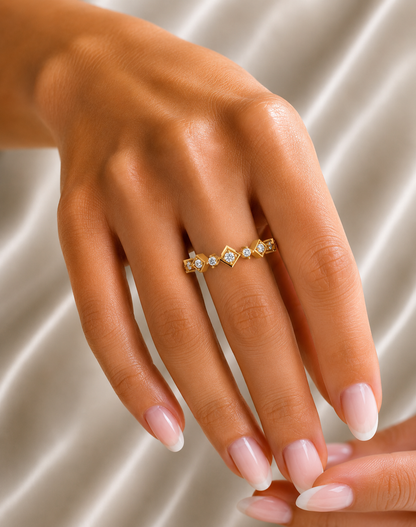 Geometric Round Cut Lab Grown Diamond Band Ring - HIGHCARAT DIAMONDS