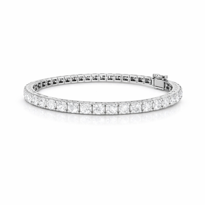 360 view video of round lab diamond tennis bracelet rotating on white background