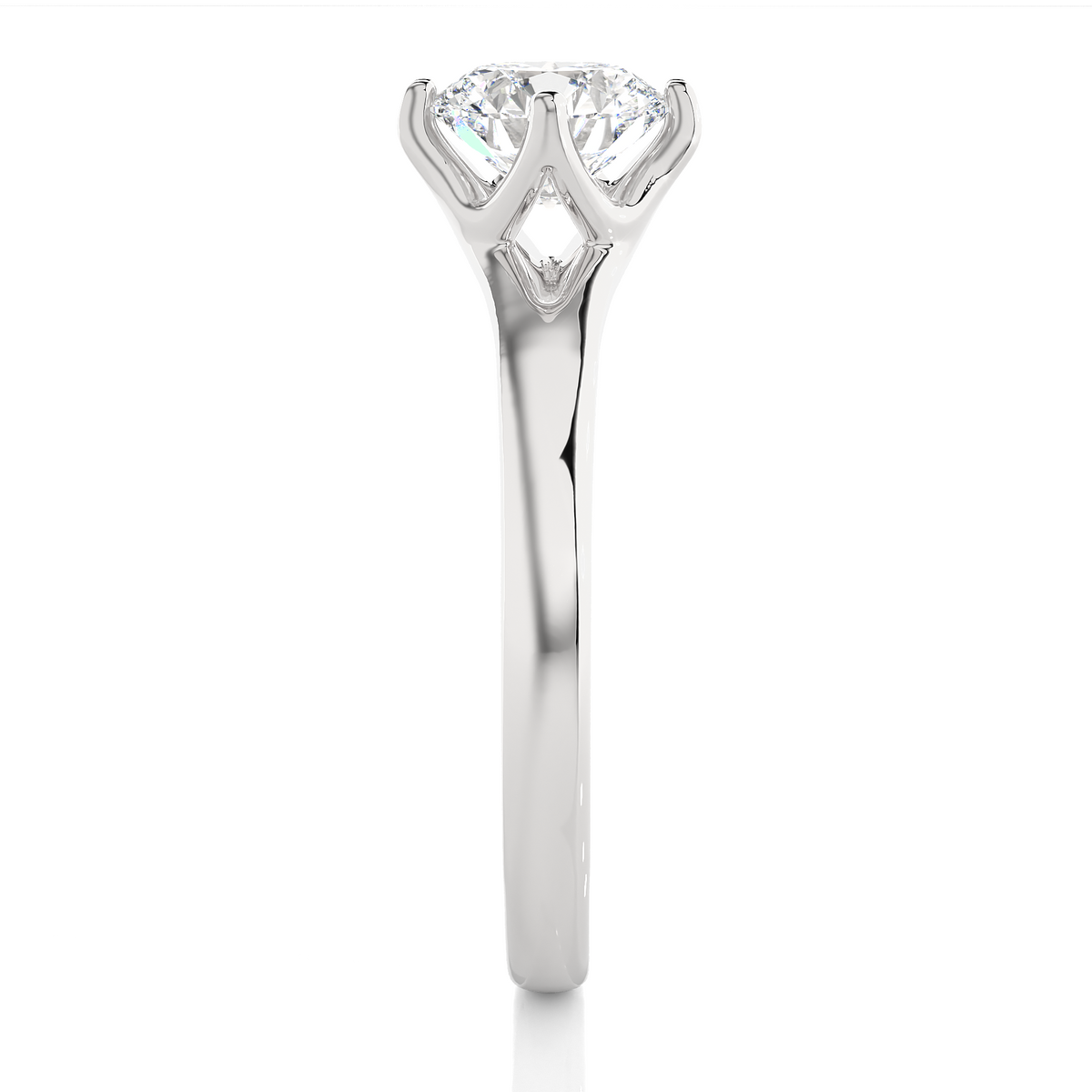 Round shape diamond ring with classic single stone setting