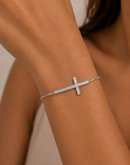 Round Cut Diamond Criss Cross Handmade Bracelet