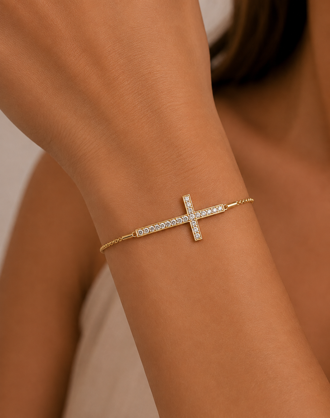 Round Cut Diamond Criss Cross Handmade Bracelet