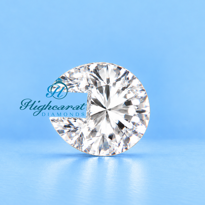 Close-up of U letter shape diamond