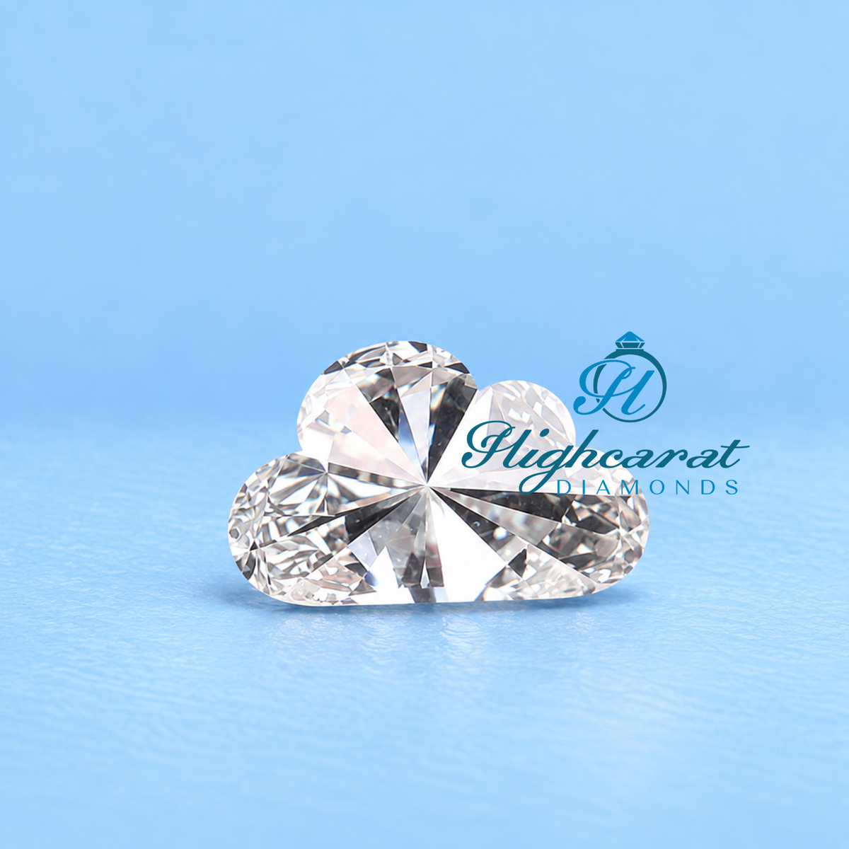 Detailed cloud shaped lab grown diamond